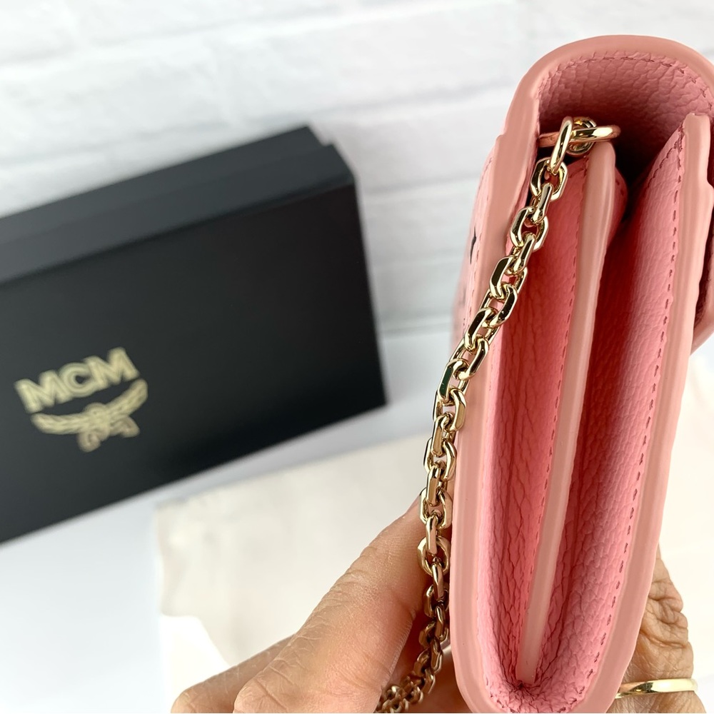 NEW! MCM Visetos Pink Diamond Pattern Tracy Wallet Chain Crossbody Bag $550 - Picture 9 of 16